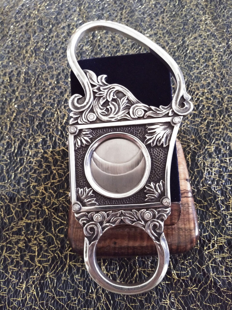 Goliath Cigar Cutter